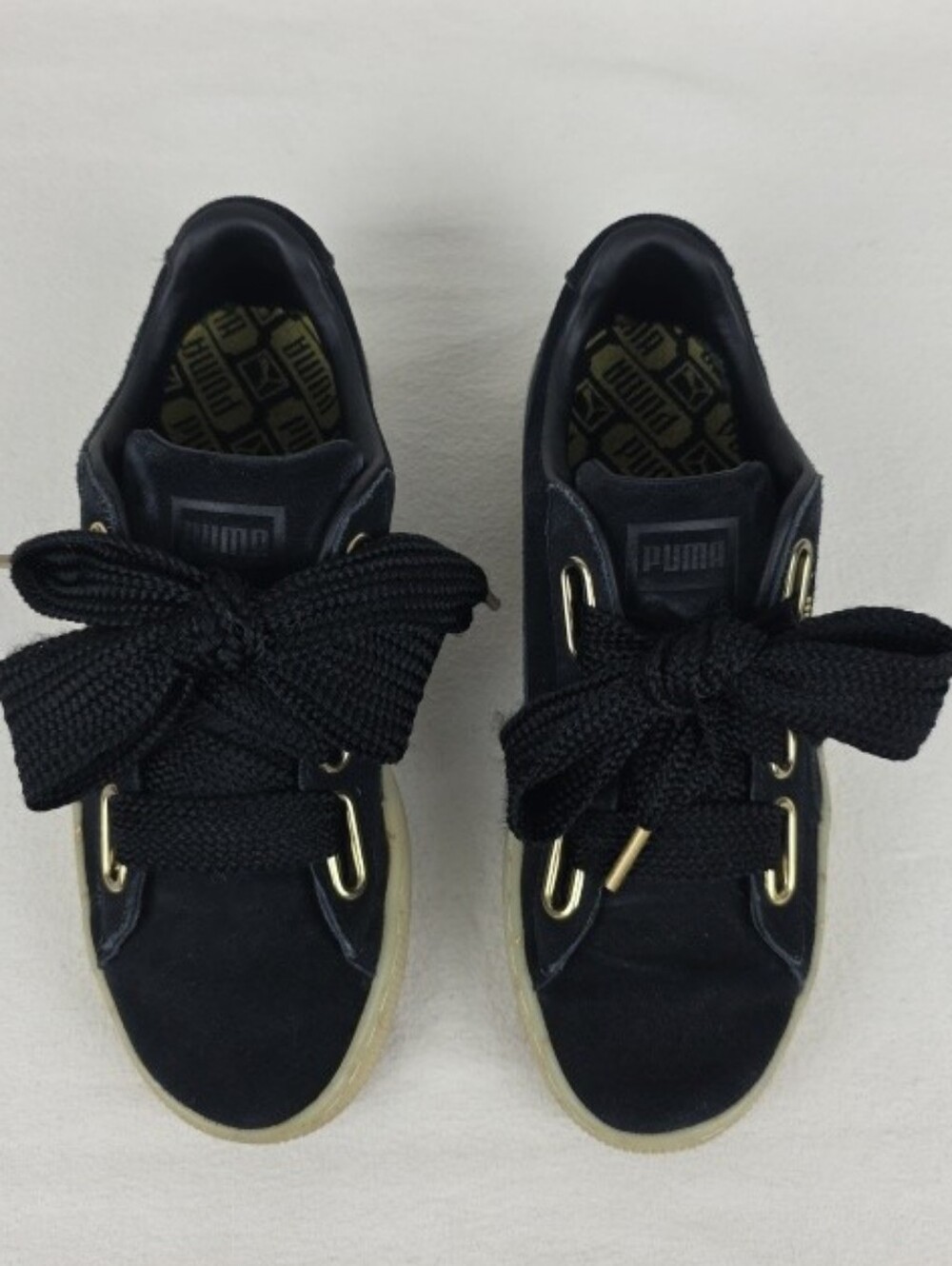 Puma Suede Heart Sneakers